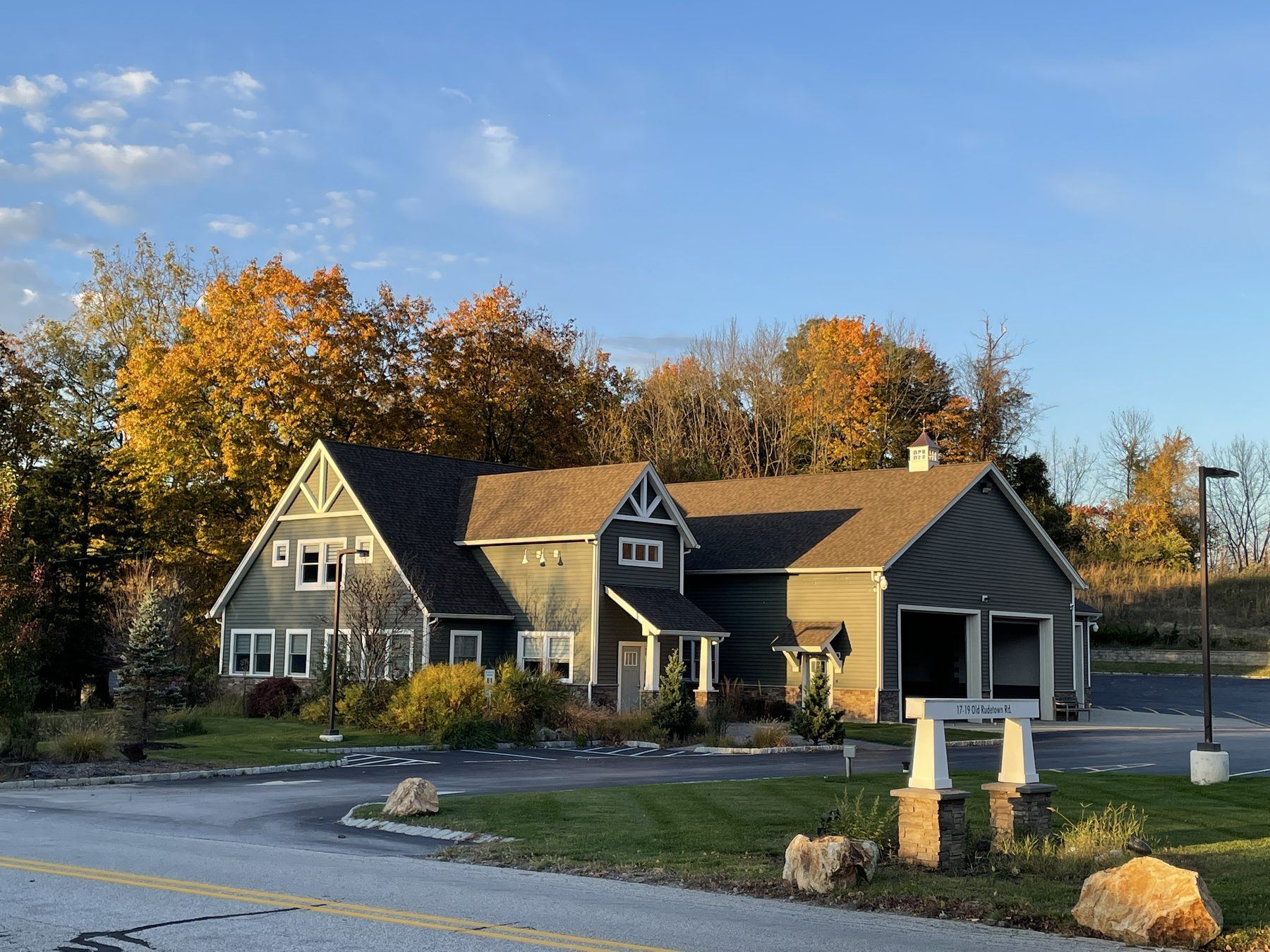 Vernon Brewing exterior — full property in autumn